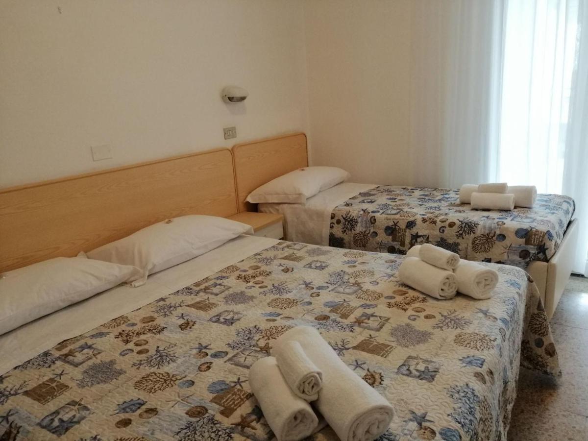 Hotel Alba ริมินี ภายนอก รูปภาพ