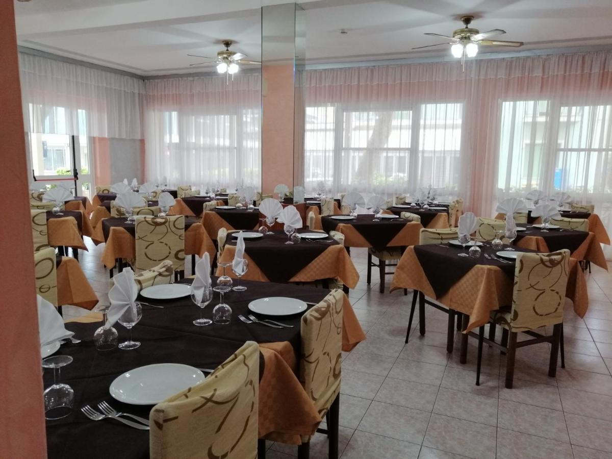 Hotel Alba ริมินี ภายนอก รูปภาพ