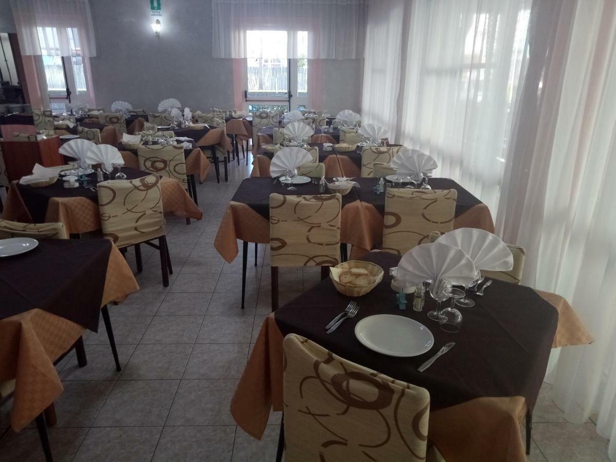 Hotel Alba ริมินี ภายนอก รูปภาพ